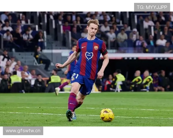 德布劳内 vs 德容:中场组织与推进效率差异 德布劳内 vs 德容:中场组织与推进效率差异